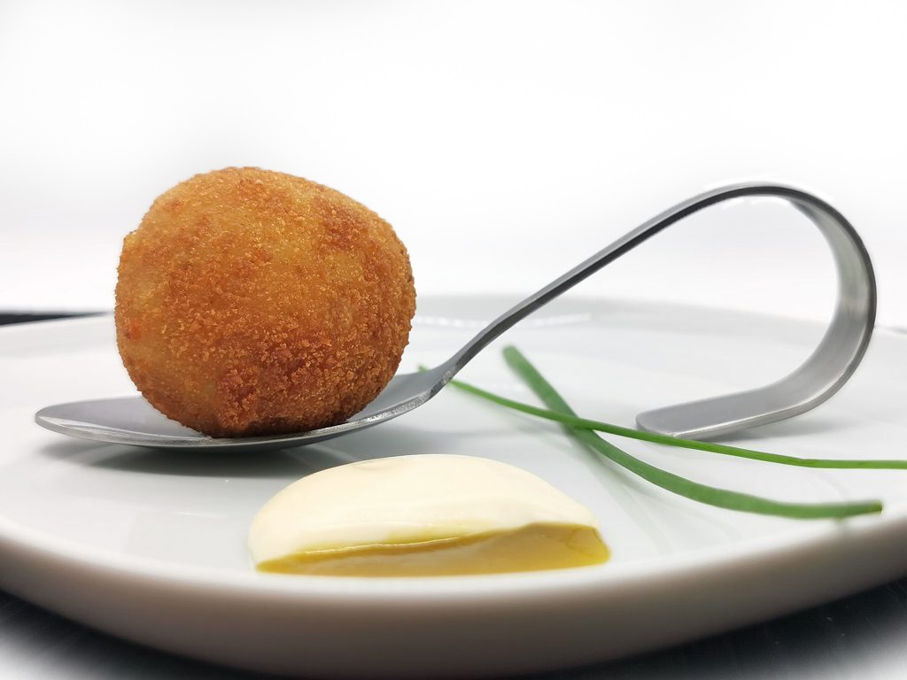 Bola-de-patata-jamon-y-queso