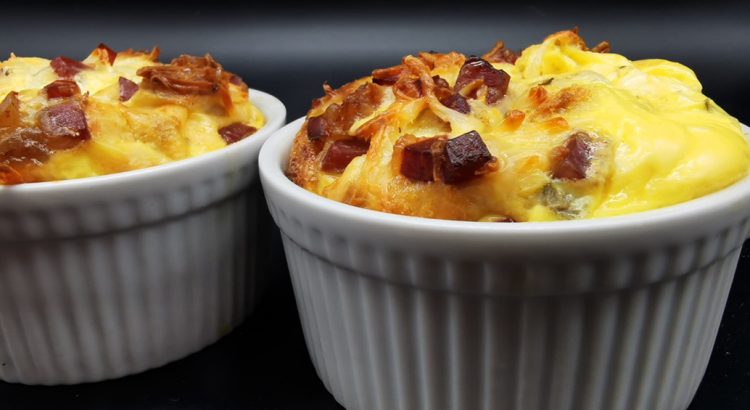 Soufflé fácil de jamón ibérico y emmental