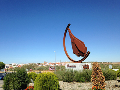 el-jamón-en-el-arte-v-la-escultura-monesterio el-jamón-en-el-arte-v-la-escultura-monesterio
